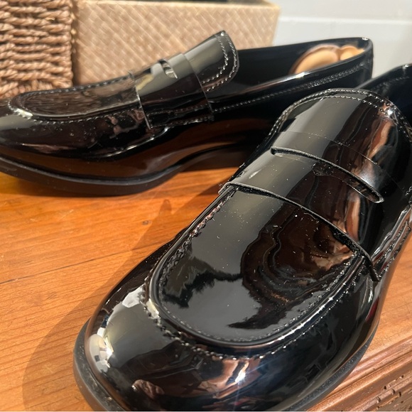 Zara Patent Leather Loafers - Picture 13 of 15